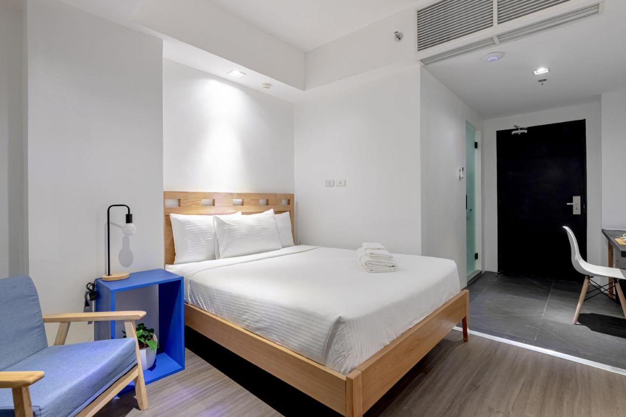 Draper Hotel Makati Makati City Kültér fotó
